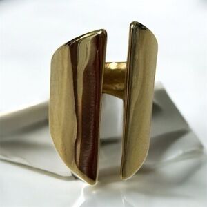 Elegant Gold Open Band Ring - Women's Fashion Jewelry